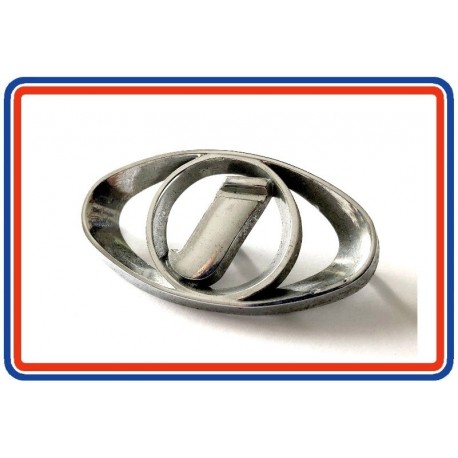 Innocenti Bonnet Badge (Replica) AXE4117